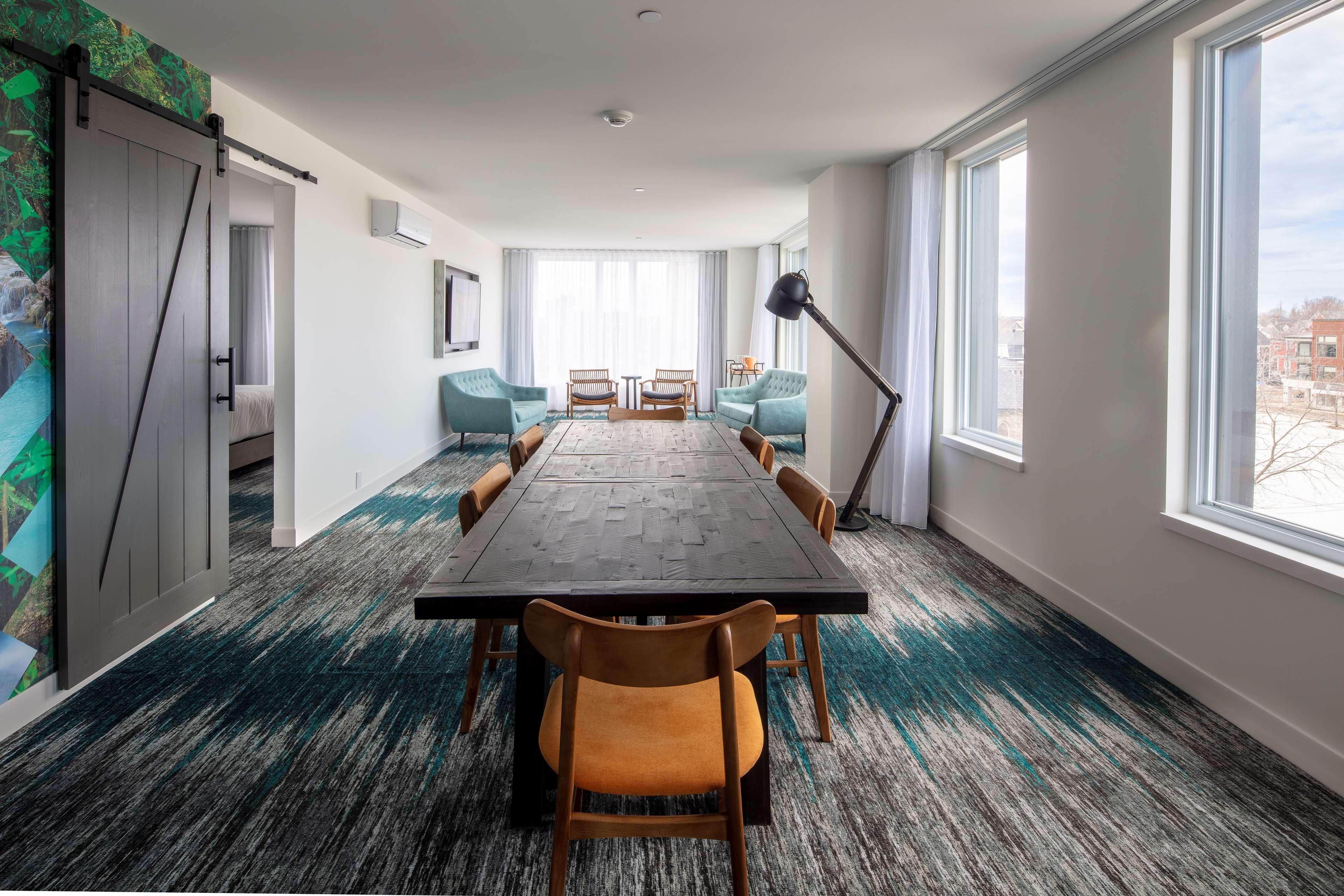 Canvas Moncton, Tapestry Collection By Hilton Экстерьер фото