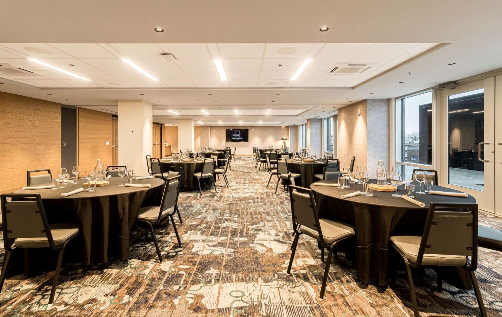 Canvas Moncton, Tapestry Collection By Hilton Экстерьер фото