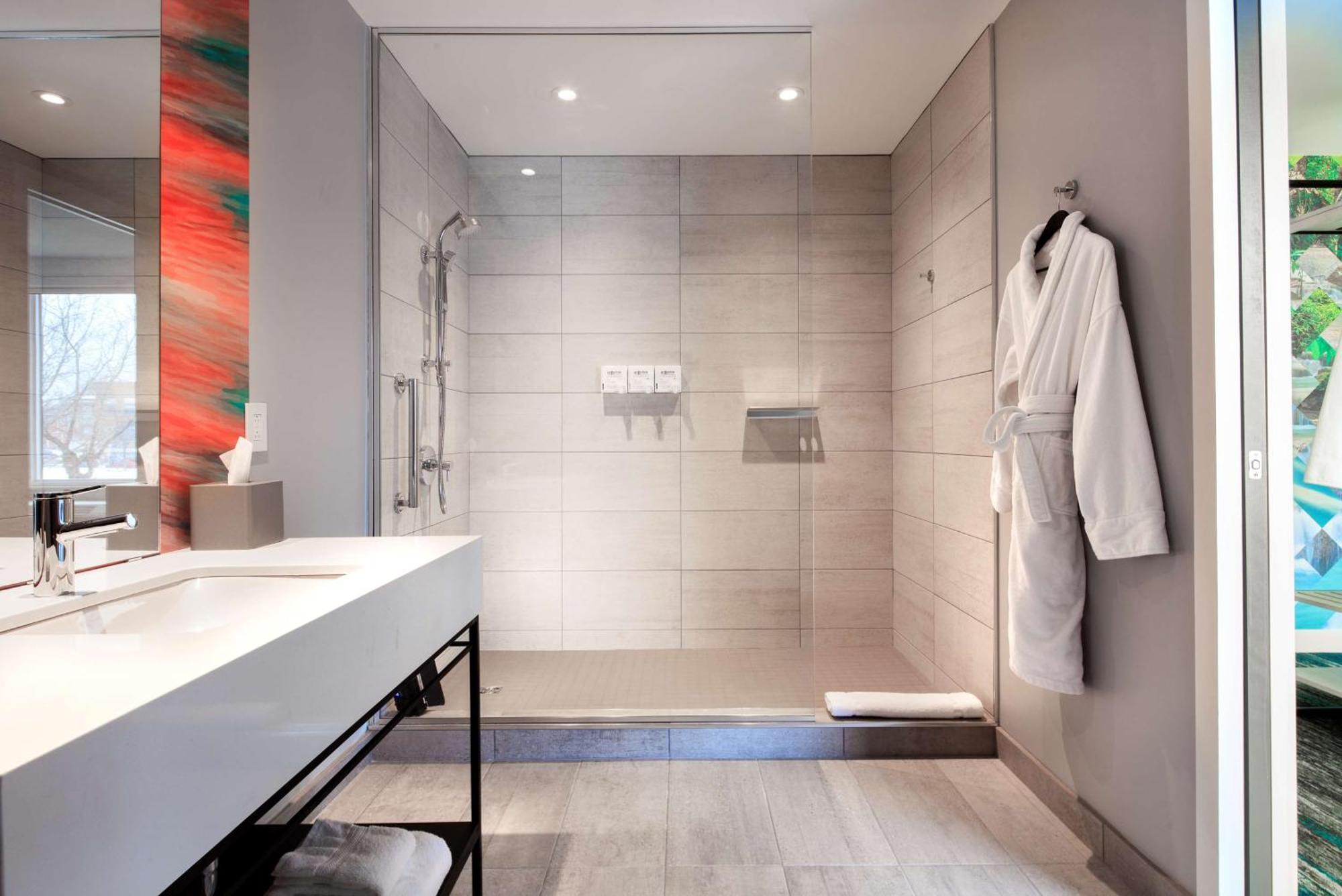 Canvas Moncton, Tapestry Collection By Hilton Экстерьер фото